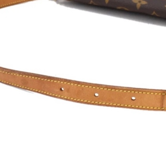 Louis Vuitton Musette Salsa - Picture 8 of 10